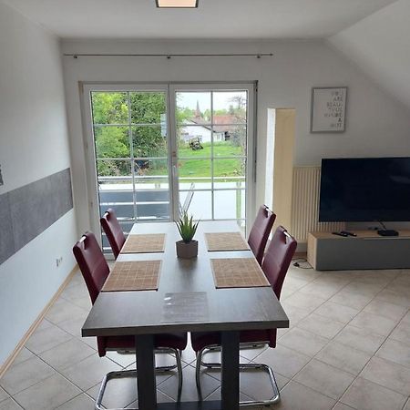 Ferienwohnung Fruehlingstrasse Mehlbach Екстериор снимка